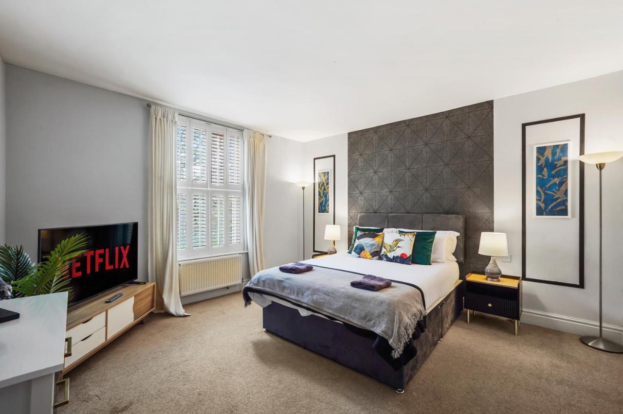 Pristine Stylish Townhouse On The Stray! - Sleeps 9 Villa Harrogate Eksteriør billede