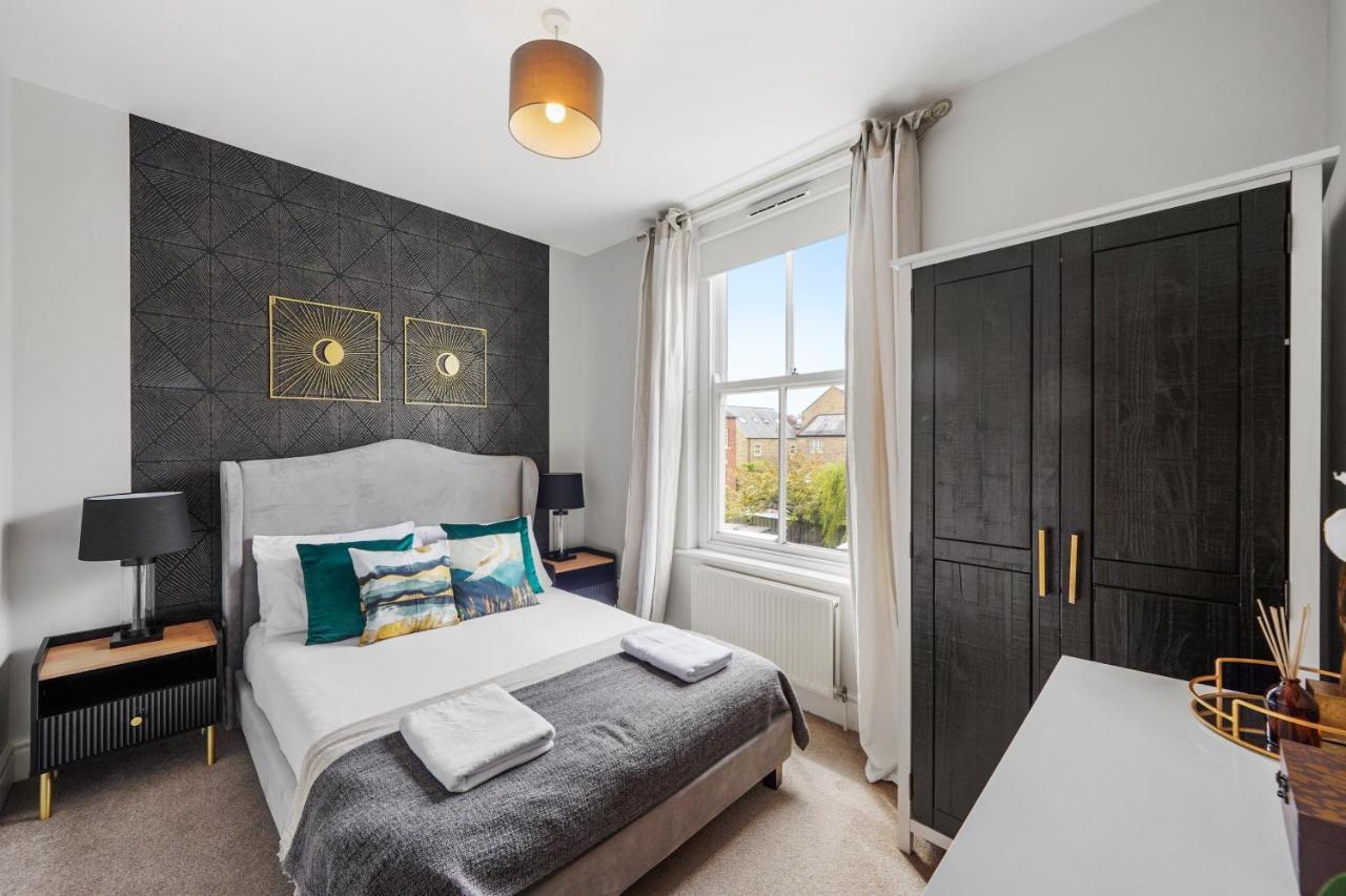 Pristine Stylish Townhouse On The Stray! - Sleeps 9 Villa Harrogate Eksteriør billede